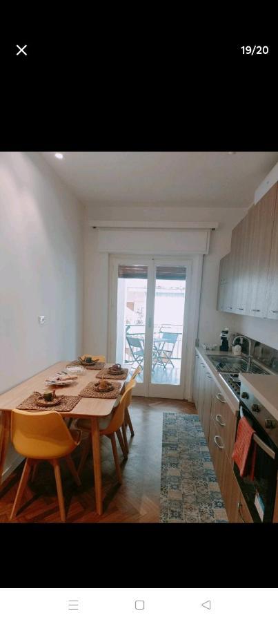 Casa Vacanze Monroe Palermo Buitenkant foto